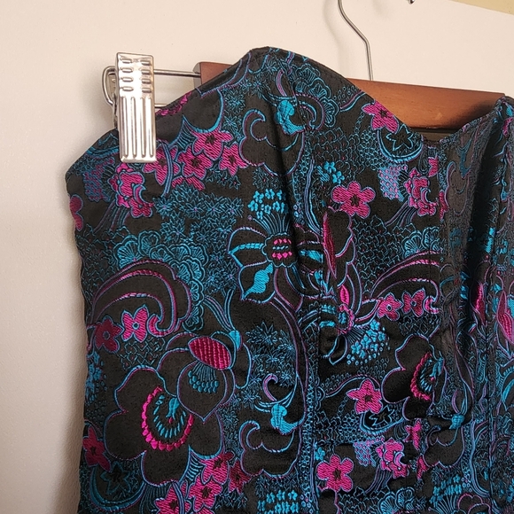 Vintage y2k Lace Up Black Floral corset - Picture 3 of 9